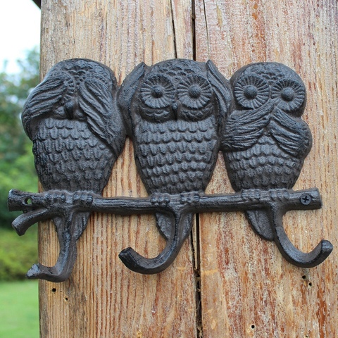 Gancho de pared de hierro fundido de tres búhos para decoración del hogar, figuritas de animales, color negro antiguo, 3 ganchos ► Foto 1/1