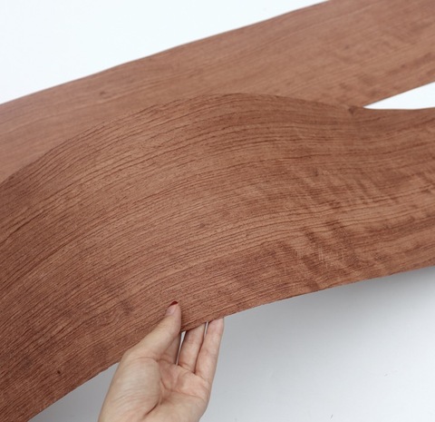 Longitud: 2,5 metros ancho: 20 espesor: 0,5mm Natural pera grano recto caja de madera altavoz chapa de madera ► Foto 1/1