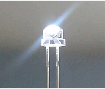 Nuevo 1000 unids/lote sombrero de paja LED dip 5mm Ultra brillante blanco puro diodo redondo LED agua clara 5mm Diode1400-1600MCD emisor de luz ► Foto 1/2