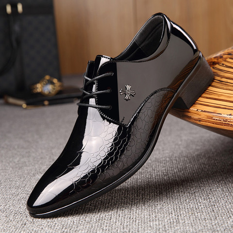 Nuevos zapatos de oxford italianos para hombres de lujo zapatos de boda de charol para Hombre Zapatos de vestir de punta estrecha zapatos clásicos derbies 871 ► Foto 1/5