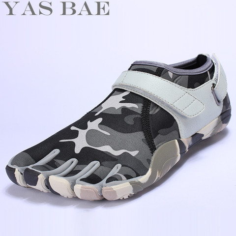 Yas Bae camuflaje de gran tamaño diseño de goma con cinco dedos al aire libre resistente transpirable peso ligero zapatillas de deporte para hombres ► Foto 1/6
