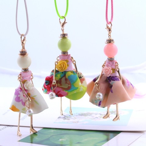 2016 nueva moda encantadora perlas de imitación dulce chicas muñeca colgante collar largo joyería a la moda accesorios para Niño de las mujeres de ► Foto 1/6