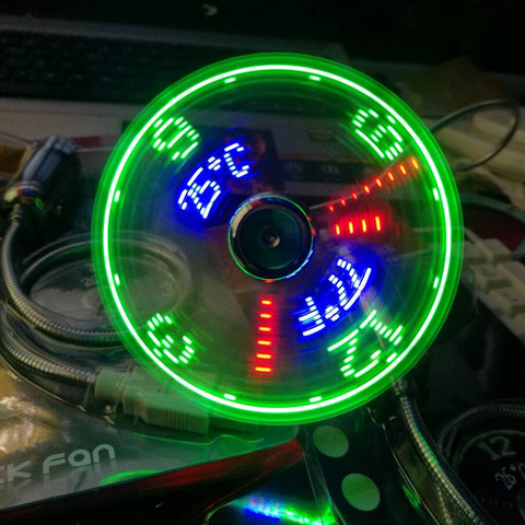 USB ventiladores mini de tiempo y temperatura pantalla regalo creativo con LED Luz de Gadget para PC portátil dropship 2022 el más nuevo ► Foto 1/6