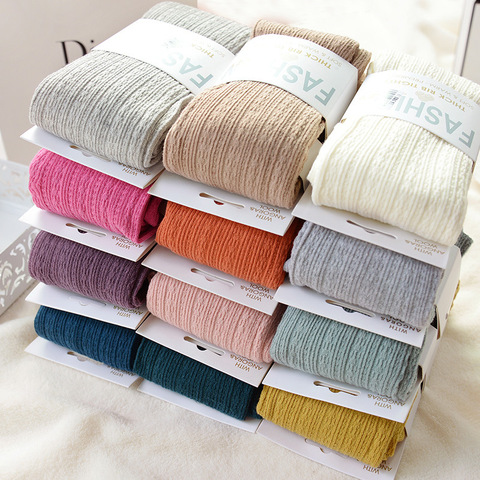 Envío Gratis nuevo primavera Otoño Invierno medias tejidas de algodón 15 colores mujeres calientes Twist rayas medias 2 diseños ► Foto 1/5