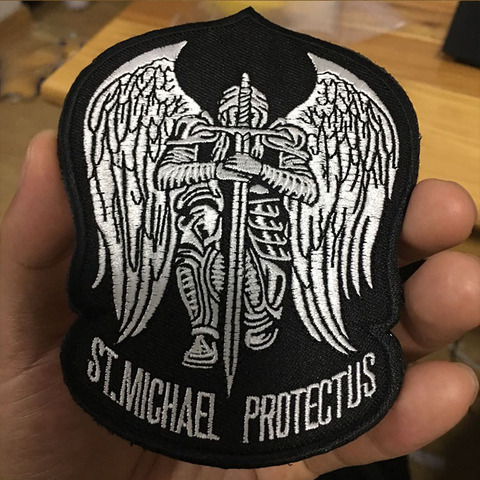 2022 nuevo St. Michael protege América militar táctico parche ISAF alas espada insignias para prendas de vestir gancho para mochila y fijación de bucle ► Foto 1/6