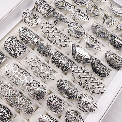 Venta al por mayor 20 unids/lote Estilo Vintage tallado chapados en plata de flores anillos de joyería para las mujeres tamaño 17mm a 21mm ► Foto 1/6