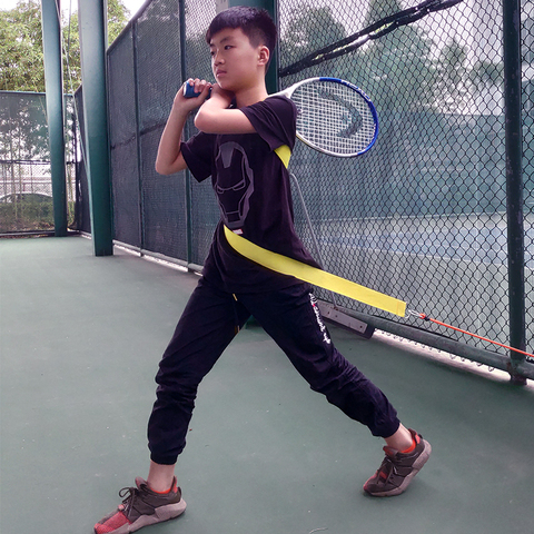 Entrenador de tenis con cinturones, máquina de pelota de tenis giratoria, equipo de entrenamiento de autoaprendizaje, ejercicio principal ► Foto 1/6