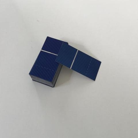 ALLMEJORES 100 piezas de las células solares 52x26mm 0,23 W 0,5 V para el panel Solar de bricolaje kits de carga para fan. luz, juguete. Cargador de batería solar. ► Foto 1/1