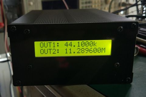 Por BG7TBL 10MHz frecuencia estándar OCXO cristal oscilador frecuencia estándar ajustable 10 K-180 M reloj de Audio Soure + LCD ► Foto 1/3