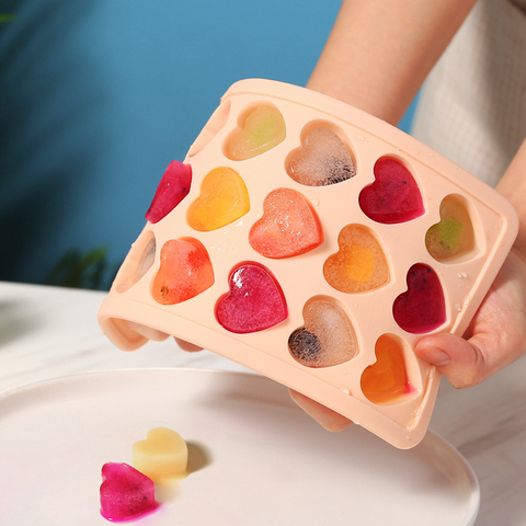 Molde de silicona con forma de corazón para hacer cubitos de hielo, utensilio para hacer cubitos de hielo redondos con cubierta, accesorios de barra caseros, 1 unidad ► Foto 1/6