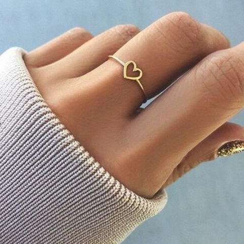 Anillo sencillo de Color liso para mujer, joya de aleación lisa de oro sin patrón, joya de anillo de corazón, regalo para cumpleaños y novia ► Foto 1/6