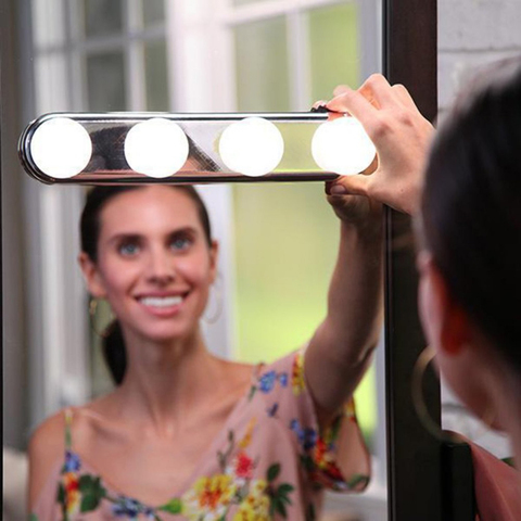 Maquillaje tocador gabinete luces de espejo maquillaje Luz de tocador maquillaje profesional lámpara de alimentación completa súper brillante 4 bombillas LED ► Foto 1/6