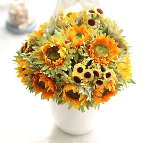 Ramo de flores artificiales de seda para decoración del hogar, 5 cabezas, girasol amarillo, para oficina, fiesta y jardín ► Foto 1/6
