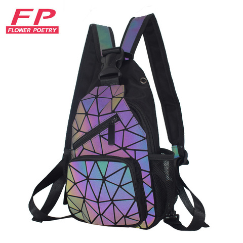 Mochila luminosa geométrica con orificio para auriculares para hombre, morral escolar, de viaje, hombro pecho bolso ► Foto 1/6