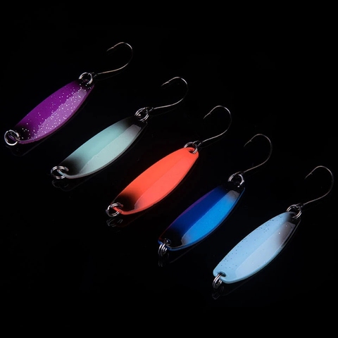 Caminar pescado 5 unids/lote Pesca cobre cuchara cebo 3,7g 37mm señuelo de Metal para Pesca con gancho cebo duro Spinner para perca de trucha ► Foto 1/6