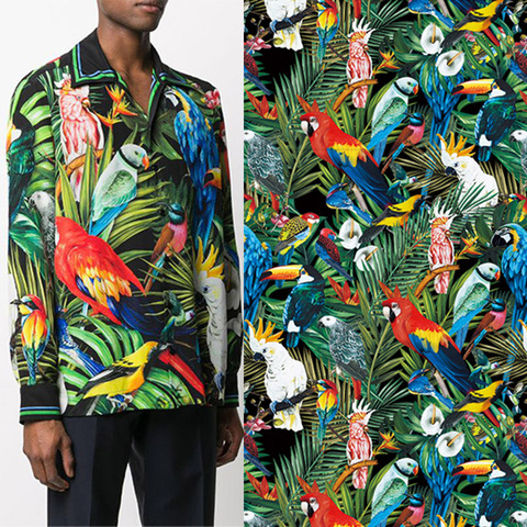 Tela de satén de seda de imitación para mujer, tejido de 100X145cm con estampado de loro de la selva Tropical, para blusa de verano ► Foto 1/4