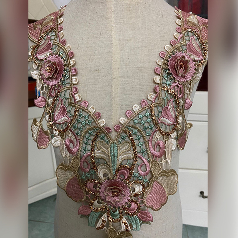 Tela bordada 3D para cuello, accesorios de aplique de costura de encaje veneciano con flores de Color, para cuello antiguo, 1 unidad ► Foto 1/5