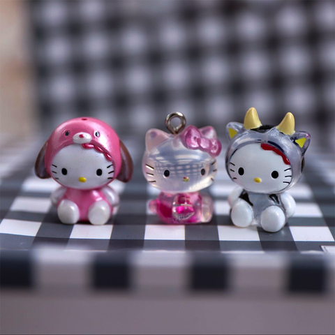 Uds niños regalos Mini estatuilla Hellokitty decoración lindo juguetes modelos de muñecas 2cm llavero juguete muñecas ► Foto 1/6