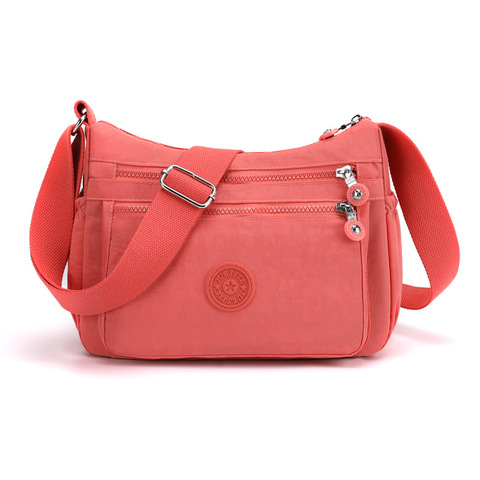 Bolso de nailon resistente al agua para mujer, bandolera de gran capacidad, de viaje, estilo simple, novedad de otoño, 2022 ► Foto 1/6