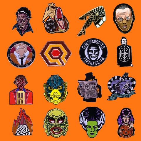 PIN de esmalte clásico de película de Horror para niña, broche de dibujos animados de Metal, broche, Collar, solapa, regalos de joyería ► Foto 1/6