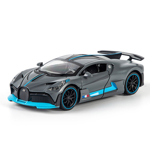 1/32 Aleación de Bugatti DIVO Super deportes juguete de modelo de coche fundido a presión atrás sonido Luz Juguetes vehículo para los niños regalo de los niños ► Foto 1/6