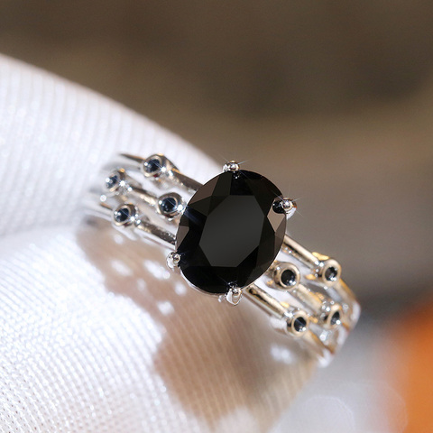 Huitan-Anillo de piedras negras para mujer, tres filas de moda para baile, accesorios de fiesta, vestido negro a juego, regalo para niña, lote al por mayor ► Foto 1/6