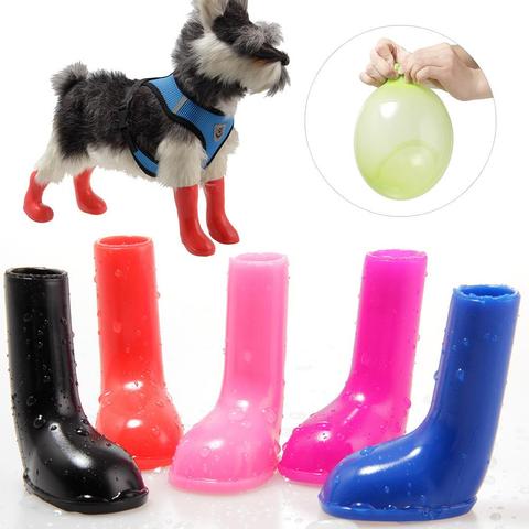 Uds Gatos Perros mascotas zapatos de la lluvia de poliuretano impermeable portátil antideslizante elástico de mascota perro gato protección Botas de lluvia tamaño S/M/L ► Foto 1/6