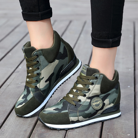 Mujer Zapatos PLATAFORMA DE Tacón de Cuña zapatillas de deporte camuflaje altura Inceasing antideslizante zapatillas de deporte casuales de talla grande 34-42 ► Foto 1/6