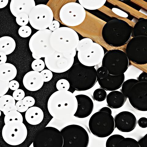 Botones redondos de plástico negro/blanco, mezcla de tamaños, 2 agujeros, botones de costura para álbumes de recortes, accesorios de ropa DIY, 30/50/100 Uds. ► Foto 1/6
