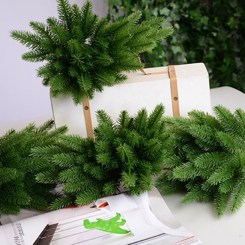 1 paquete flor Artificial falsa plantas ramas de pino árbol de Navidad para Navidad Fiesta decoraciones adornos de árbol de Navidad regalo de los niños ► Foto 1/6