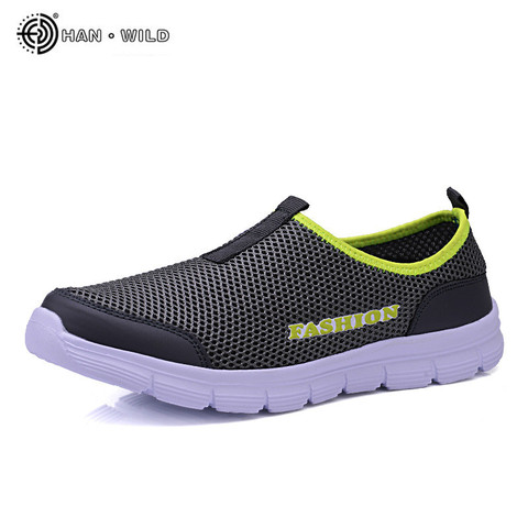 Zapatos deslizantes de malla transpirable para hombre, zapatillas de deporte cómodas y ligeras, estilo informal, talla grande, calzado de verano para caminar, novedad, 2022 ► Foto 1/6