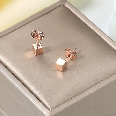 Pendientes geométricos sencillos con forma de cubo lindo para mujer Color oro rosa para niñas regalo de fiesta diaria joyería de moda E536 ► Foto 1/6