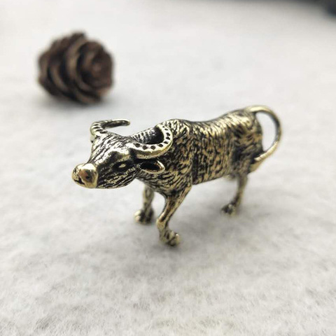 Miniaturas de toro de cobre puro macizo, figuritas pequeño adorno manualidades de decoración de escritorio, accesorios, animales de latón, Ox Toy, decoraciones para el hogar ► Foto 1/6