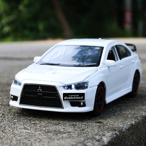 Coche de juguete Mitsubishi Lancer Evo X 10 de aleación, juguete de colección de Metal de alta simulación de niños, escala 1:32 ► Foto 1/6