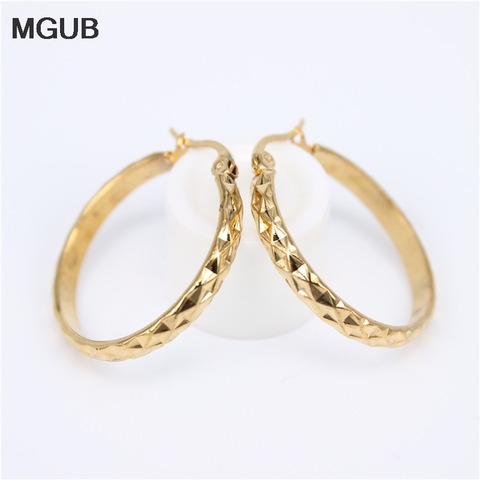 MGUB color oro/color plata liso Acero inoxidable popular joyería de oreja femenina plano reflectante liso simple anillo colgante LH154 ► Foto 1/6