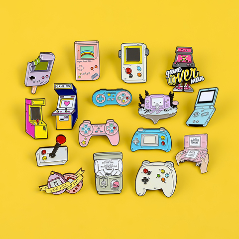 Recreativos Retro juego de pines de esmalte colecciones de dibujos animados 90s Gamepad broches joyas camisa Denim Collar insignia solapa regalos de amigos ► Foto 1/6