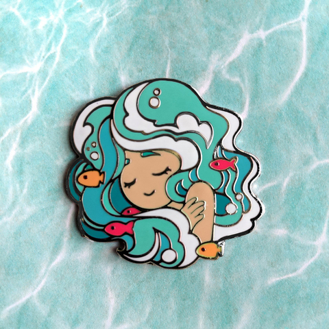 Pin de esmalte duro Kawaii seafroam, broche del pescado pequeño con dibujos de animales de sirena, joyería de marca de moda, alfileres de mochila, decoración ► Foto 1/1