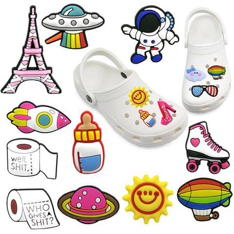 Abalorios de PVC de la Torre Eiffel para zapatos, accesorios de decoración para patines del sol, OVNI, brazaletes de diseñador, adornos, regalo para médicos, 1 Uds. ► Foto 1/6