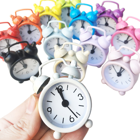 Nuevo Mini reloj de alarma electrónica número doble campana de mesa de cuarzo Digital Reloj de la casa de Decoración Retro portátil Adapdesk ► Foto 1/6