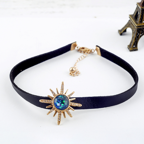 Collares gargantilla de imitación cuero negro Punk flor estrella de cristal de resina única para mujer Regalos joyería de moda al por mayor ► Foto 1/5