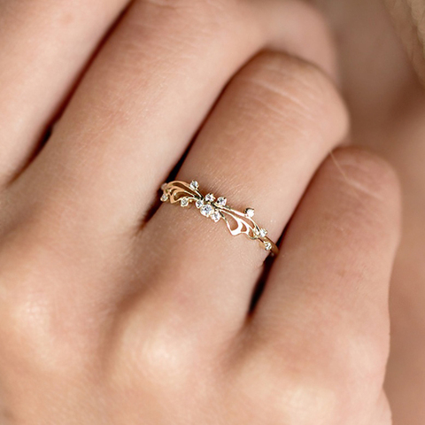 Las mujeres nuevo de compromiso de moda flor anillos de dedo de mariposa de cristal Simple anillo alianzas de boda brillante anillo de tamaño 5 - 10 ► Foto 1/6