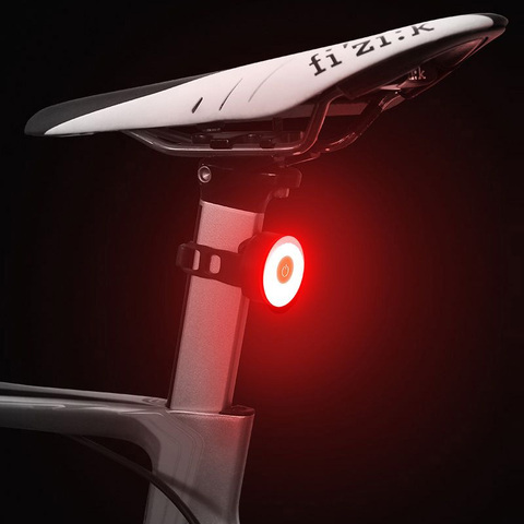 Luz trasera para bicicleta IPX8, recargable vía USB, resistente al agua, con bolsa para casco de montaña, 5 modelos ► Foto 1/6