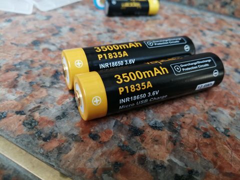 Vapcell-Pila de ion de litio recargable por USB, pila de ion de litio para linterna, 18650 mah, P1835A, 3500 V ► Foto 1/6