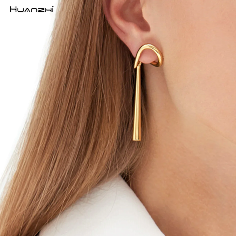 HUANZHI 2022 nuevo geométrico Irregular retorcido gota Metal aretes de tuerca estilo Punk Color dorado/plateado para mujeres joyería de fiesta ► Foto 1/6