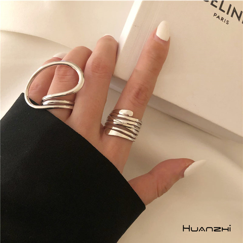 HUANZHI-Anillo de Metal cruzado para mujer y niña, sortija hueca geométrica Irregular, distorsión multicapa, joyería de fiesta 2022 ► Foto 1/6