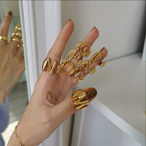 2022 regalo de la joyería de calidad mejorado tamaño abierto 18k chapado en oro de la personalidad de oro anillos con letras para las mujeres audaz anillo inicial ► Foto 1/6