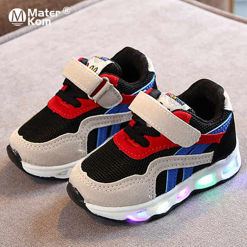 Tamaño 21-30 niños Led de las niñas niños zapatos iluminado zapatillas brillantes zapatos para chico zapatillas de deporte de bebé zapatillas de deporte con suela luminosa. ► Foto 1/6