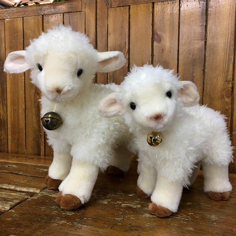 Oveja muñeca de juguete oveja con un largo abrigo blanco sedoso largo cordero de felpa divertida muñeca simulación mascota para niños adultos regalo de cumpleaños ► Foto 1/4