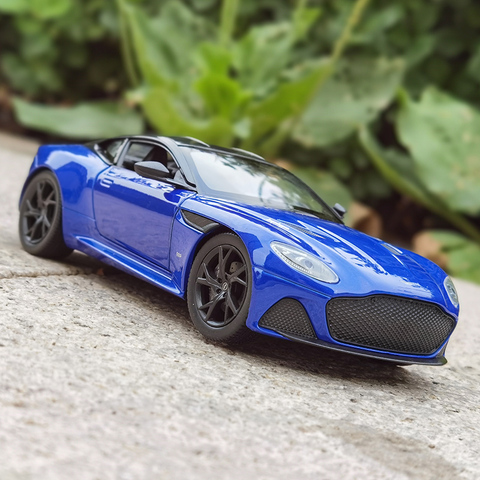 Welly-Coche en miniatura Aston Martin DBS Superleggera 1:24, coche en miniatura de aleación, decoración, colección de coches, regalo, modelo de fundición a presión ► Foto 1/6