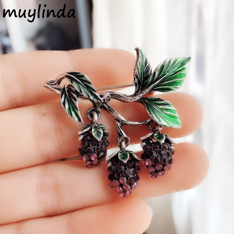 Muylinda-broche de diamantes de imitación de arándano para mujer, pasador esmaltado de frutas, accesorios para ropa, broches con Clip para bufanda ► Foto 1/6